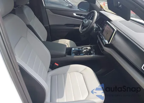 2024 Volkswagen Atlas Cross Sport 2.0T Sel R-Line z USA, uszkodzony, nr VIN 1V2AE2CA1RC253781